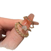 Gold Ring with Diamond in an Elegant Style - The Perfect Engagement Ring