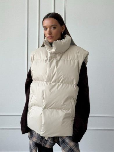 Womens Sleeveless Puffer Vest - Essential Winter Warmth and Elegance 2