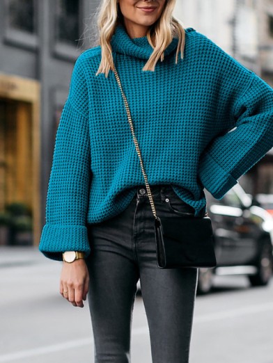 Womens Oversized Black Turtleneck Sweater with Flared Sleeves - Comfortable Acrylic Knit for Fall Fashion 2