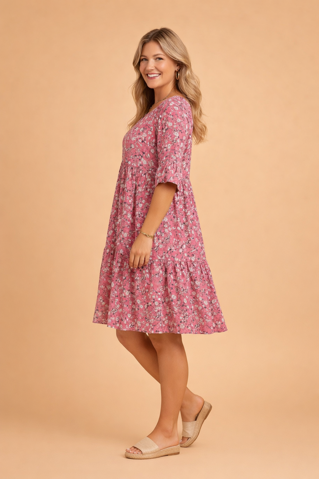 Agnes | Airy Dress with a Flared Bottom