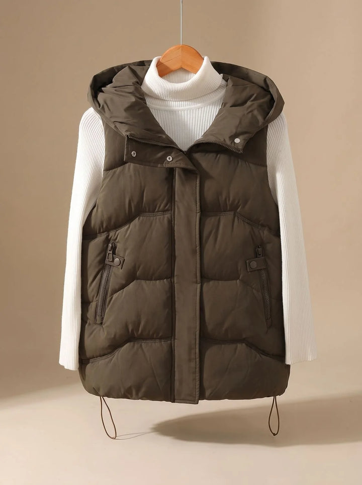 Annika | Damen Wattierter Kapuzen-Bodywarmer mit Reißverschlusstaschen 4