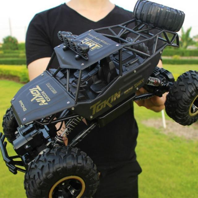 BeastTrek X4 4x4 RC Monster Truck – Off-Road Remote Control Car with Powerful High-Performance Motor 2
