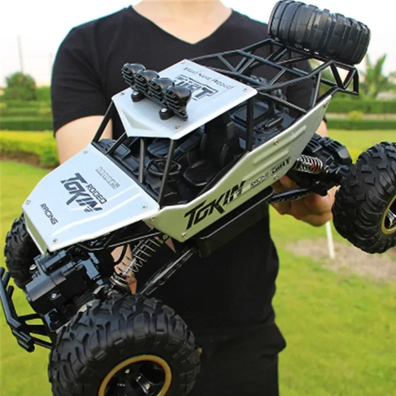 BeastTrek X4 4x4 RC Monster Truck – Off-Road Remote Control Car with Powerful High-Performance Motor 7