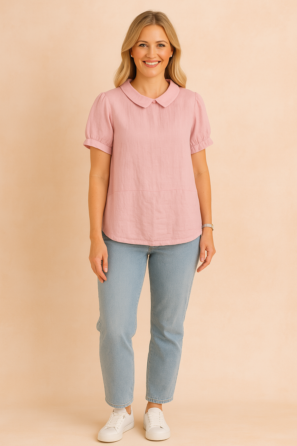 Bella | Cropped top with collar 0