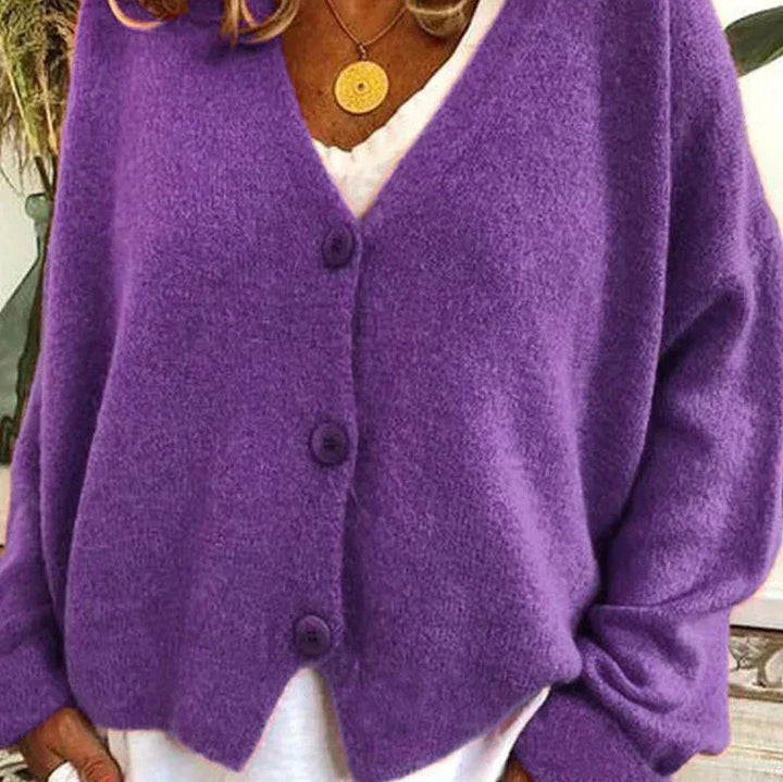 Birgit | Damen Freizeit-Strickjacke mit V-Ausschnitt und Knöpfen 2