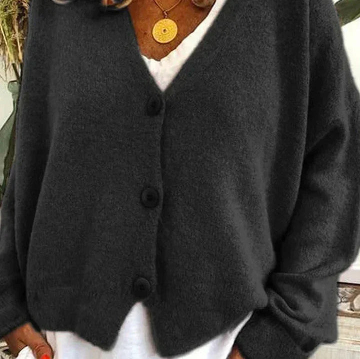 Birgit | Damen Freizeit-Strickjacke mit V-Ausschnitt und Knöpfen 5