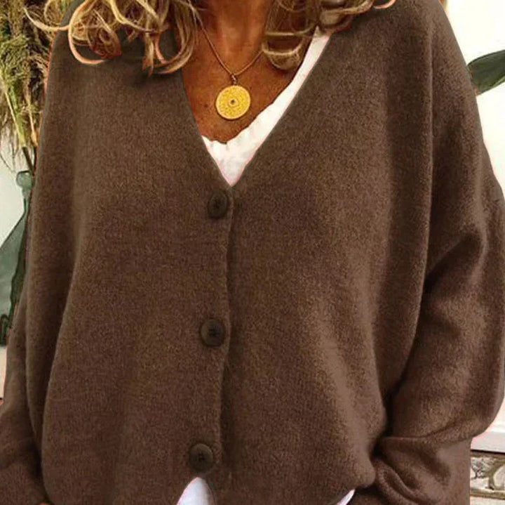Birgit | Damen Freizeit-Strickjacke mit V-Ausschnitt und Knöpfen 7