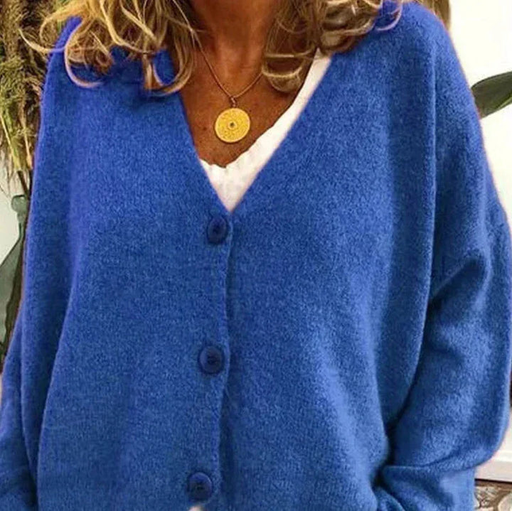Birgit | Damen Freizeit-Strickjacke mit V-Ausschnitt und Knöpfen 8
