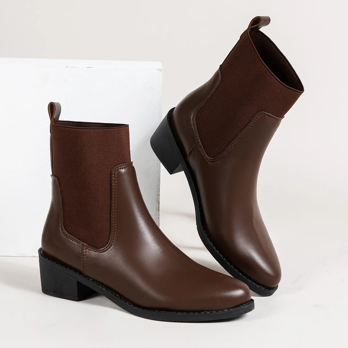 Chunky Heel Chelsea Boots for Women – Stylish Footwear for All-Day Comfort 0