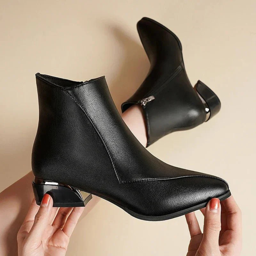 Classic women's ankle boots with zipper | Stylish 3