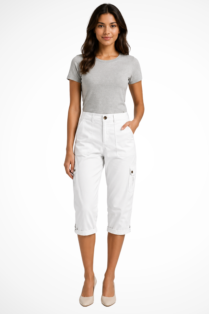 Cropped Women's Cargo Trousers with Roll Up Hem for Versatile Style and Practical Storage 1