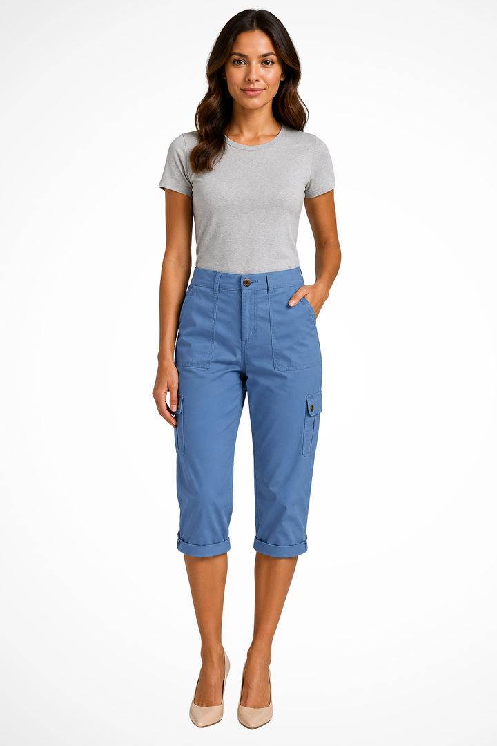 Cropped Women's Cargo Trousers with Roll Up Hem for Versatile Style and Practical Storage 4