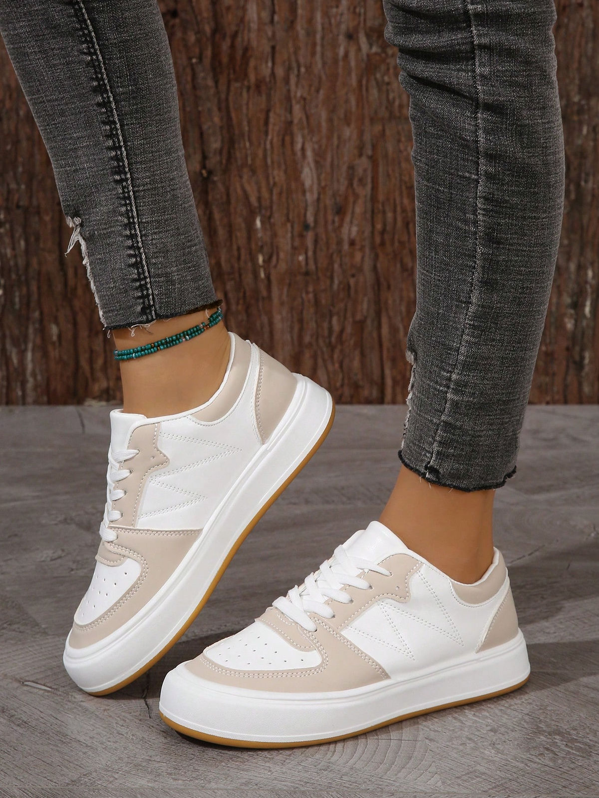Cushioned White Sneakers for Women – Sporty & Comfortable Design 0