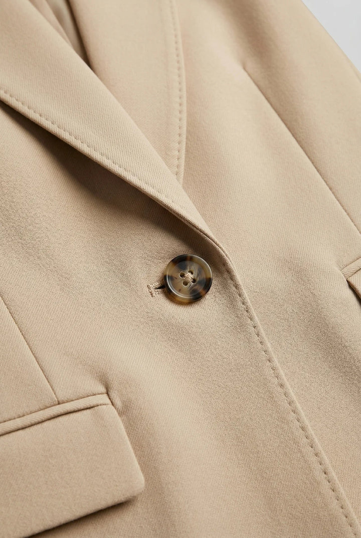 Dagmar | Blazer mit Reverskragen und Pattentaschen 1