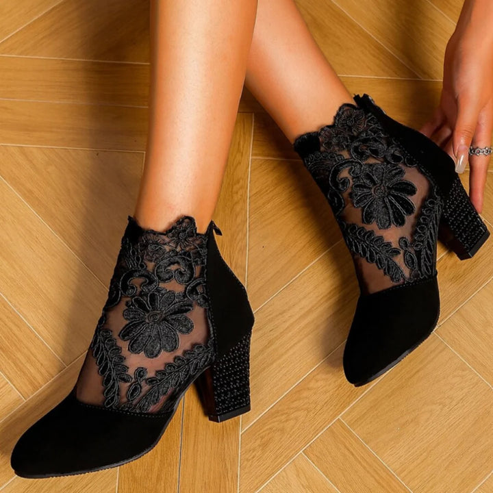 Drune | Bestickte High-Heel-Stiefel - Trendy Footwear 3