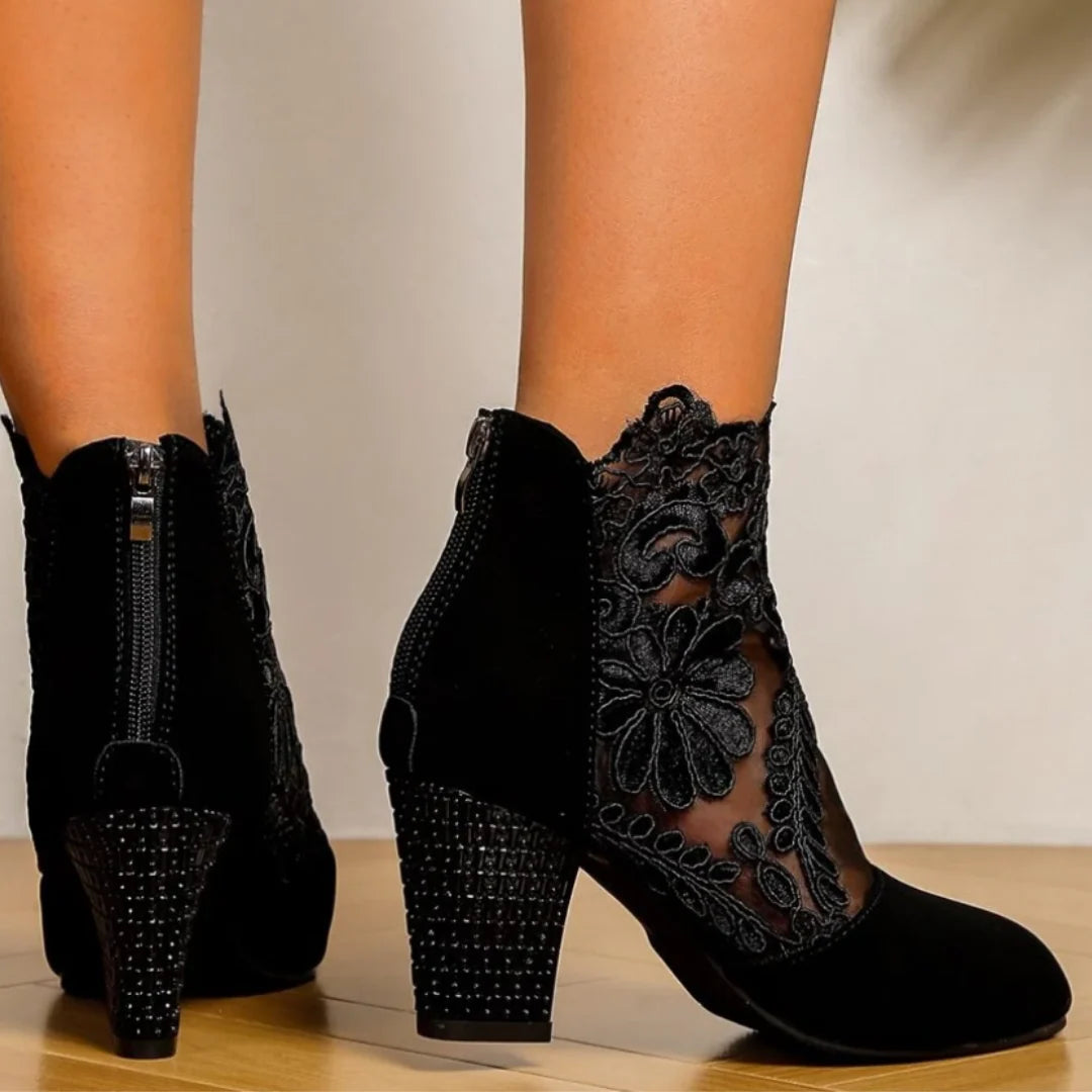 Drune | Bestickte High-Heel-Stiefel - Trendy Footwear 4