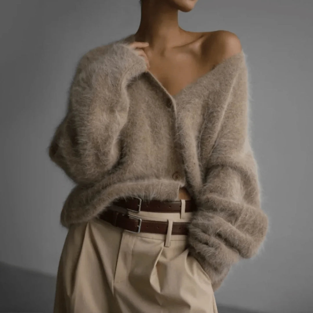 Edith | Damen Trendige Flauschige Strickjacke mit Knopfleiste 0