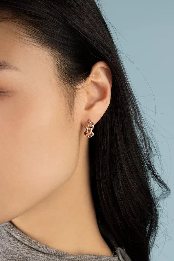 Elegant Gold Earrings in a Modern Style – Perfect for Any Occasion 5
