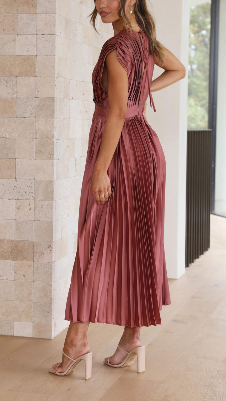Elegant Maxi Dress for Women - Pleated Summer Wedding Guest Dresses, Formal Occasions, Timeless Style 3