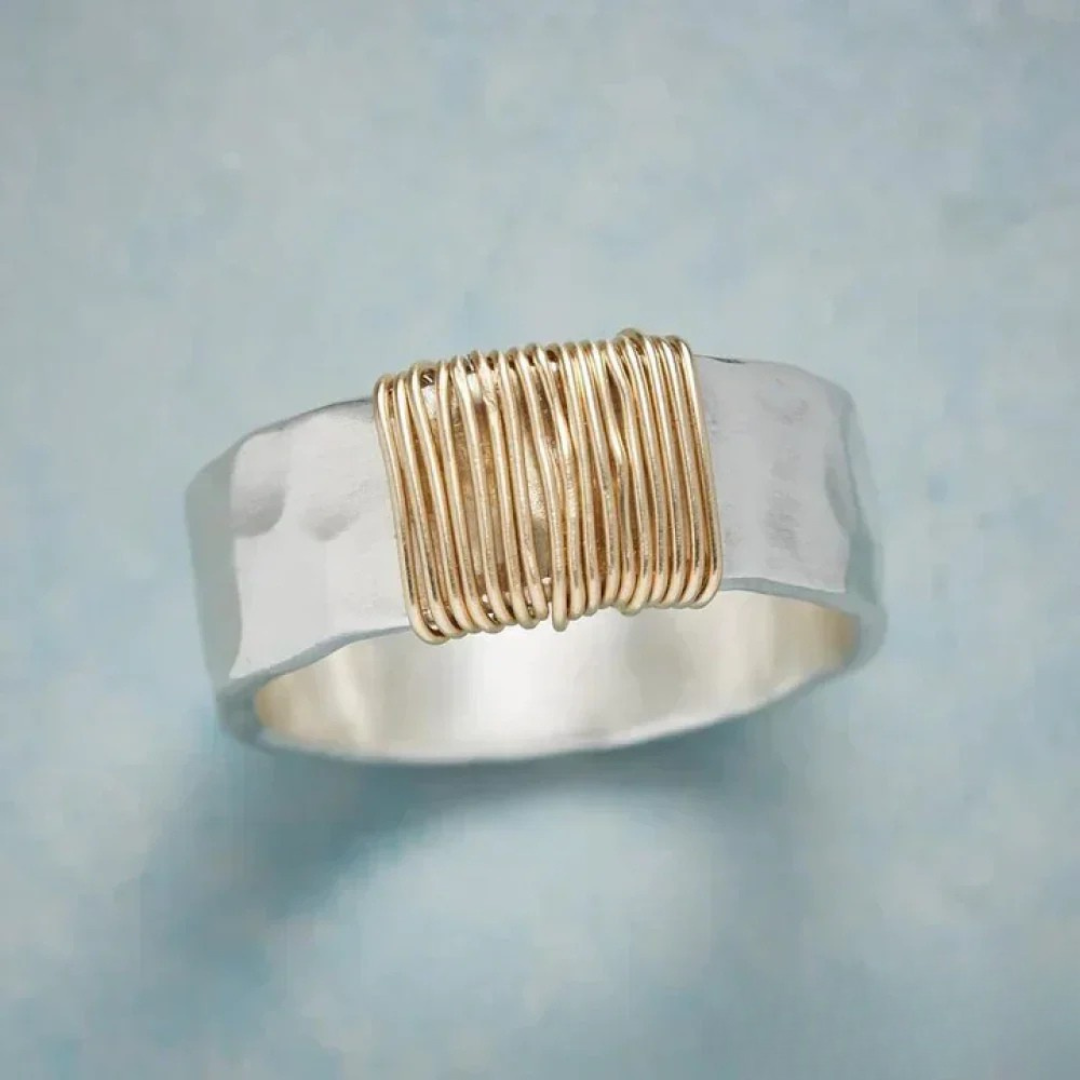 Elegant Silver Ring with Gold Accent – Unique Handcrafted Design 1