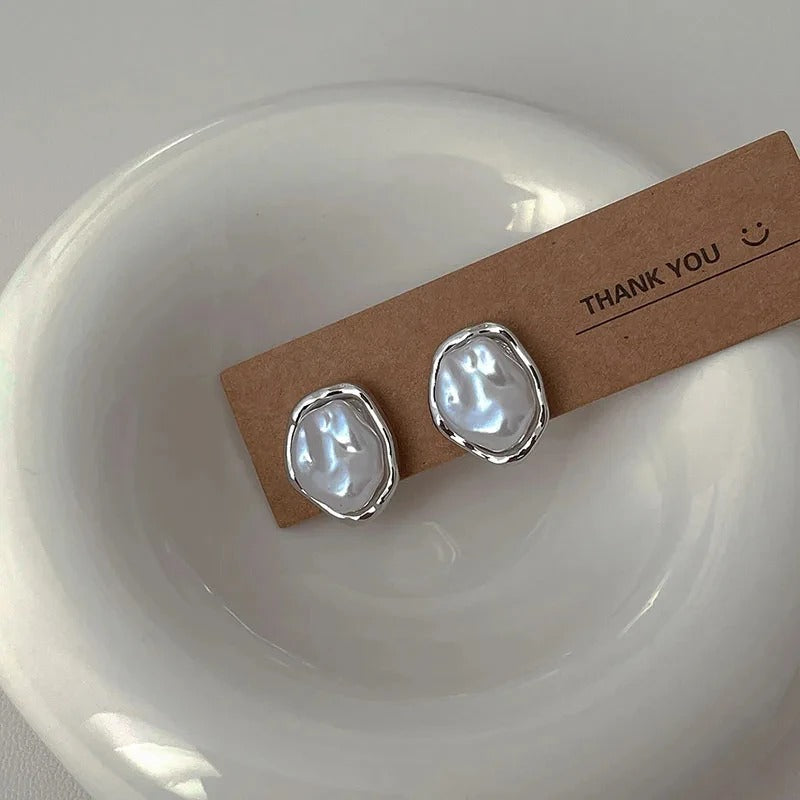 Elegant White Pearl Earrings – Classic Jewelry for Every Occasion, Stud Fastening 1