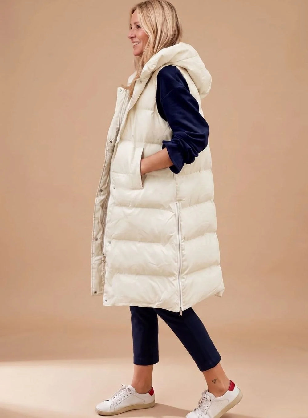 Elfriede | Bodywarmer Damen Langer Gesteppter Kapuzen-Steppweste 1