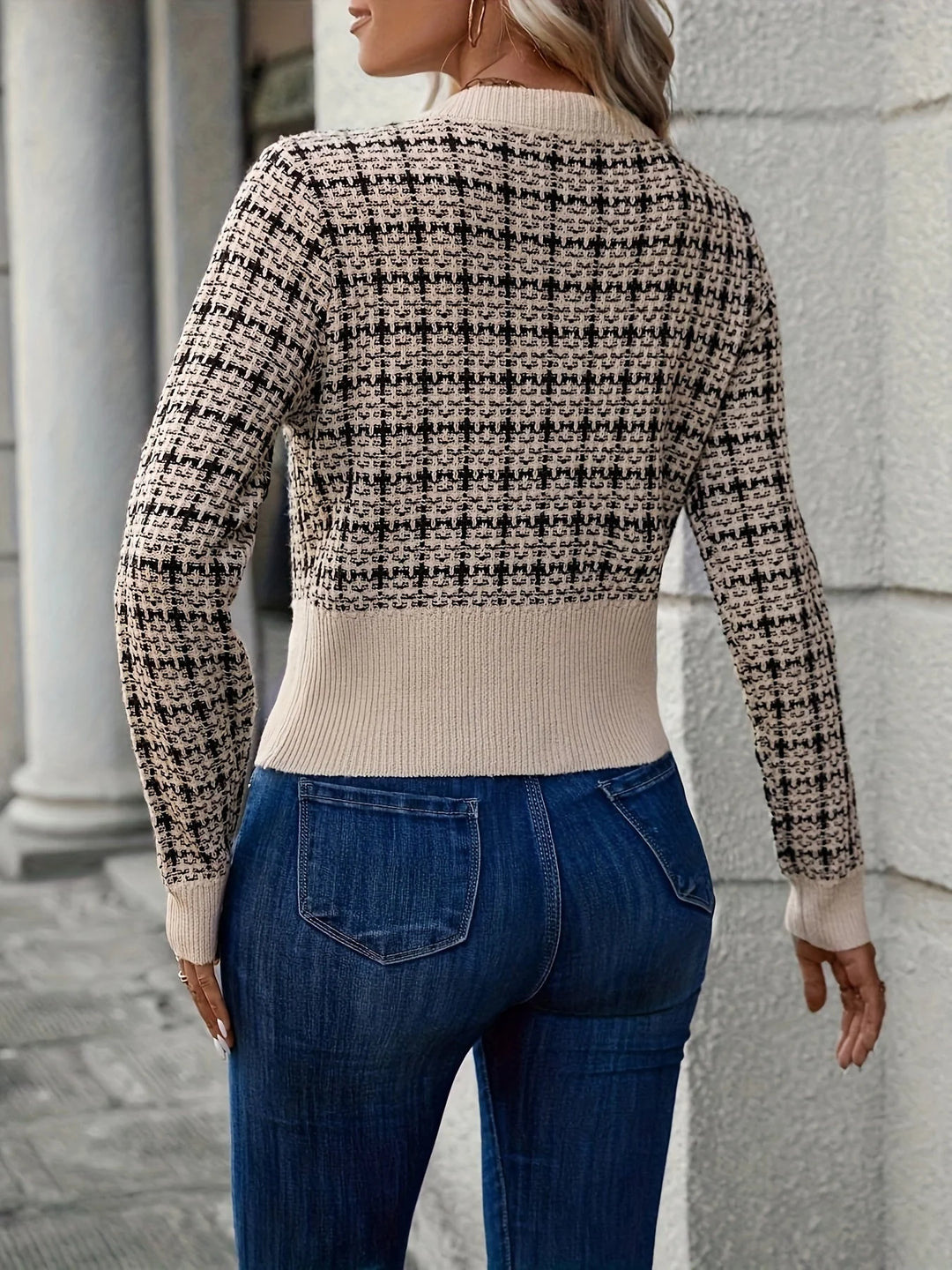 Elisa | Damen Modische Kurz-Strickjacke aus Tweed-Material 2