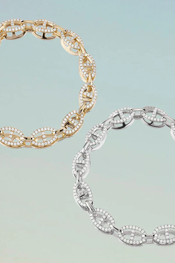 Gold-colored bracelet with an elegant design – Limited availability 5