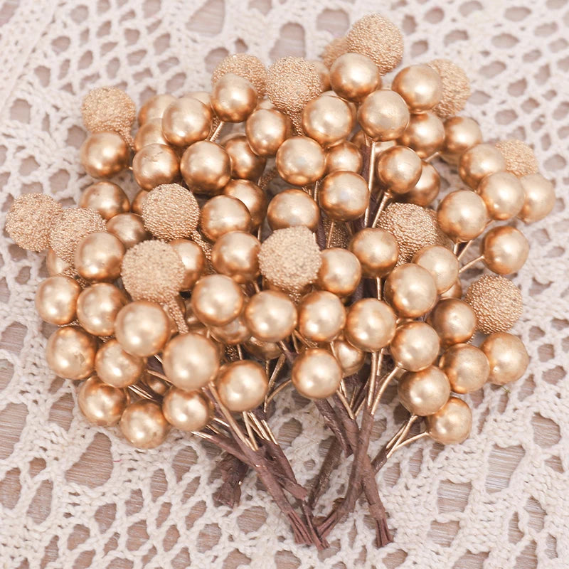 Golden Elegance | Christmas Tree Bouquet Set for Festive Decor 5