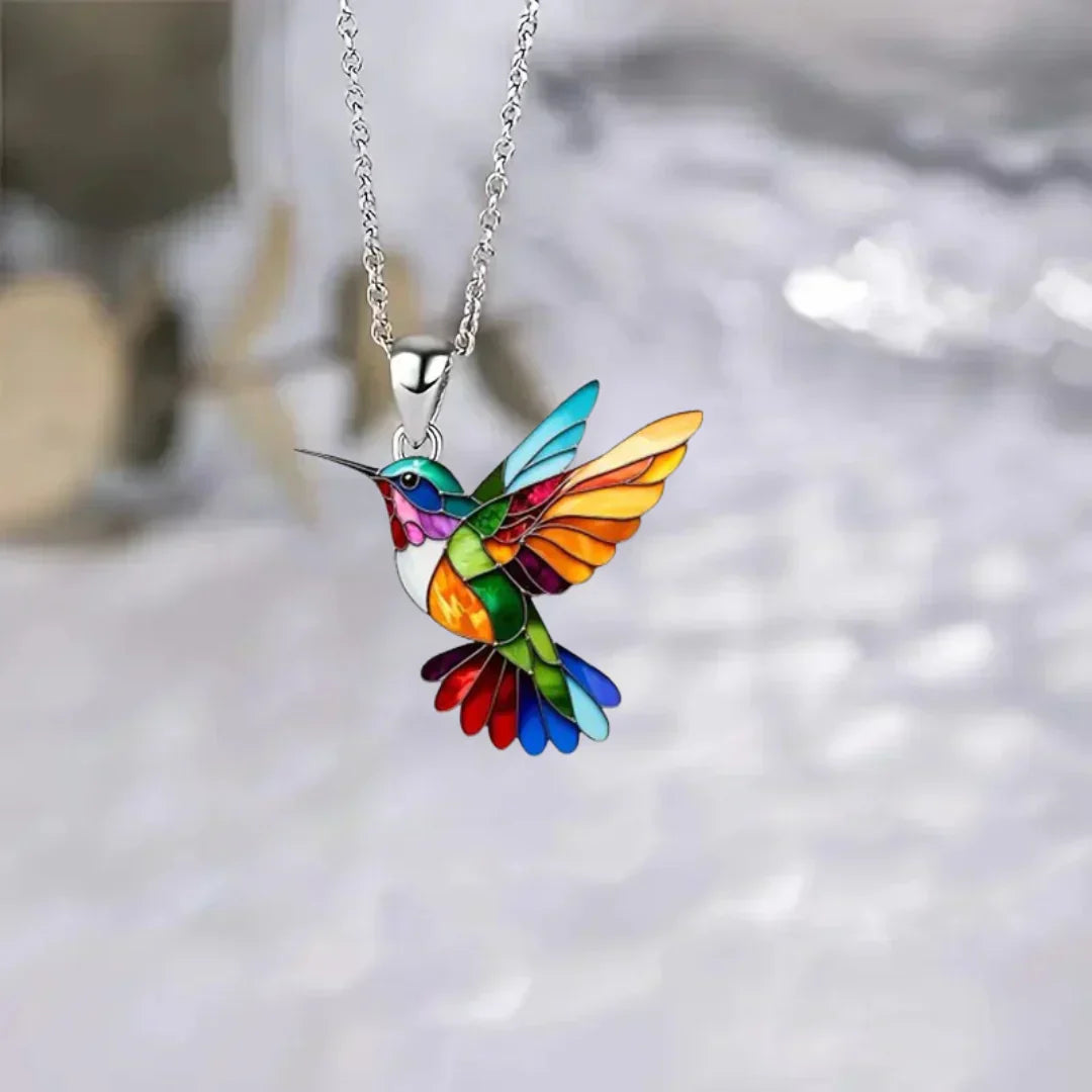 Hummingbird necklace – an elegant and modern accessory 5