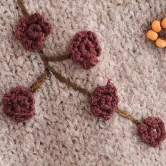 Lena | Sweater with an autumn motif 2