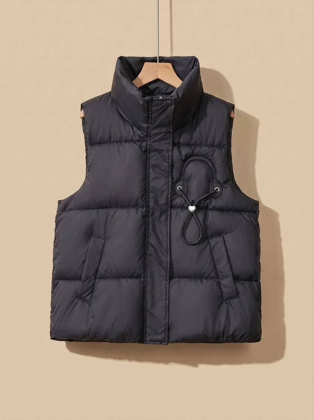 Leonie | Damen Steppweste Bodywarmer mit Stehkragen und Kordel-Herzdetail 1