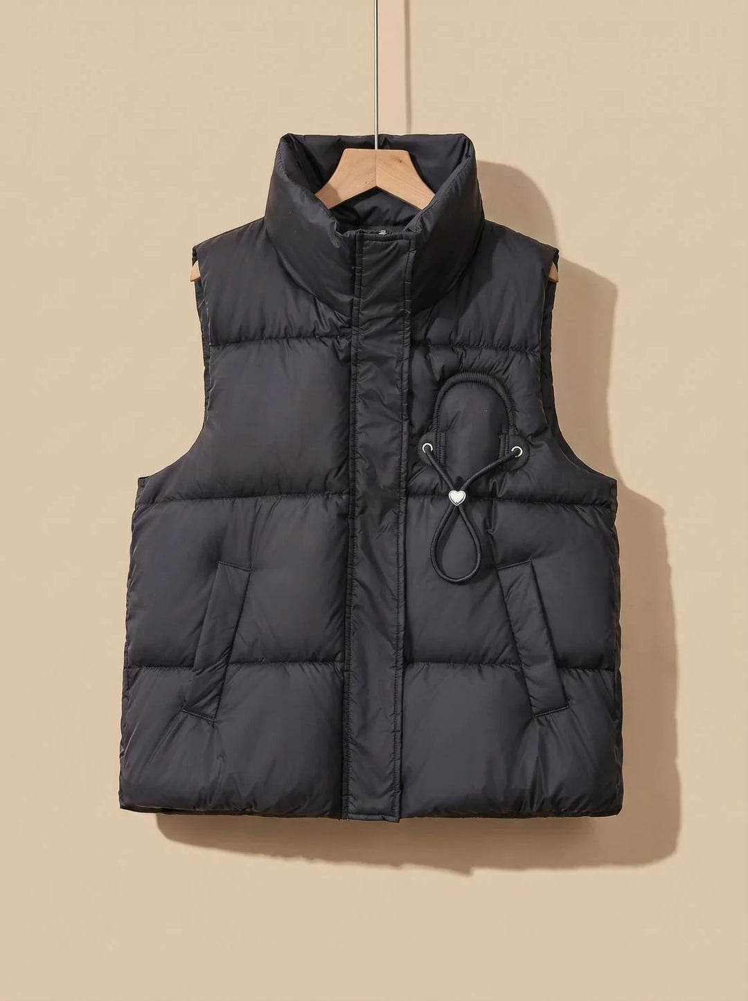 Leonie | Damen Steppweste Bodywarmer mit Stehkragen und Kordel-Herzdetail 1