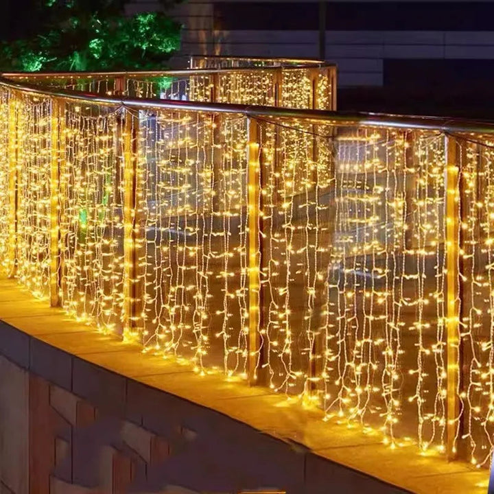 Light Wreath | Solar-Powered Icicle Lighting for Outdoor Decoration 2