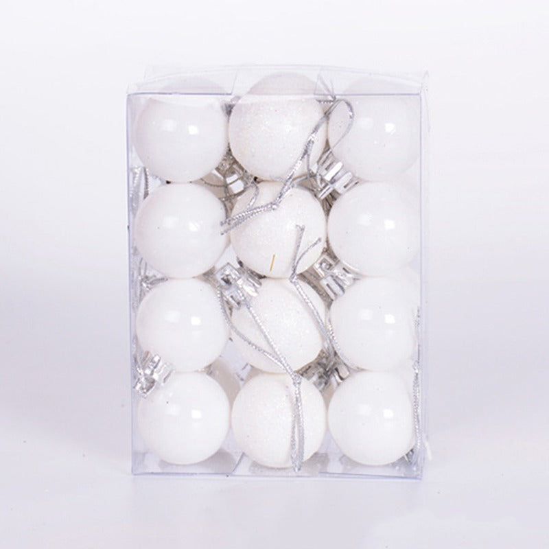 LuxeSpheres | Velvety-Soft Decorative Christmas Balls 1