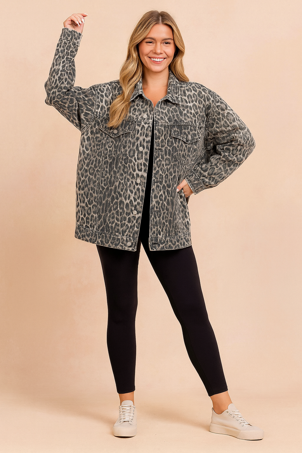 Natalia | Oversized jacket with an animal print 1