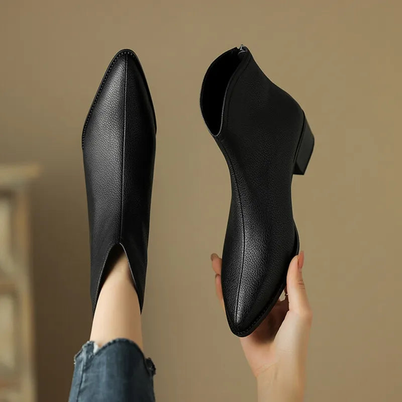 Pointed-Toe Ankle Boots for Women – Chic & Versatile Style 4