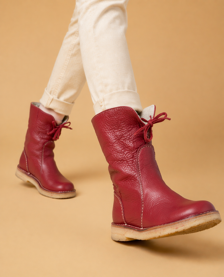 Mainalyn | Women’s Stylish Winter Lace-Up Boots for Modern Looks