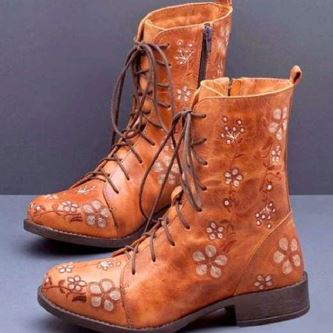 Retro-Stiefel mit ethnischer Stickerei 0