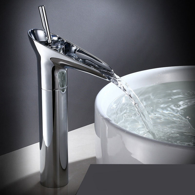 RetroStream – Vintage Style Waterfall Bathroom Faucet for a Nostalgic Touch 15