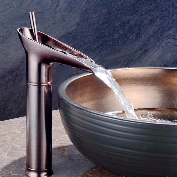 RetroStream – Vintage Style Waterfall Bathroom Faucet for a Nostalgic Touch 6