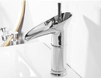 RetroStream – Vintage Style Waterfall Bathroom Faucet for a Nostalgic Touch 8