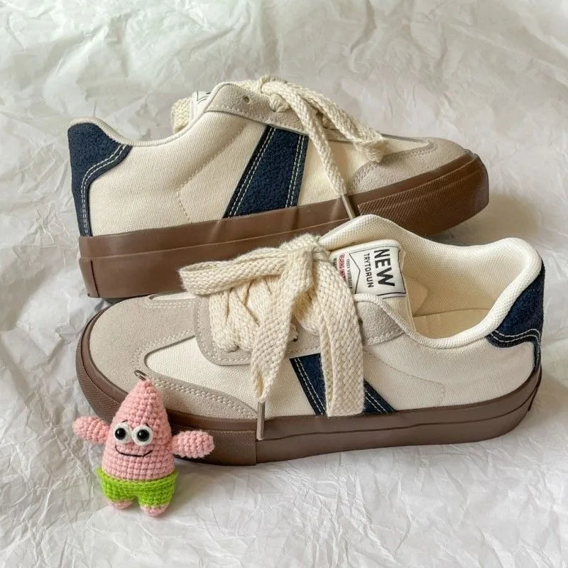 Retro Low-Top Sneakers for Women – Stylish & Comfortable Casual Footwear 1