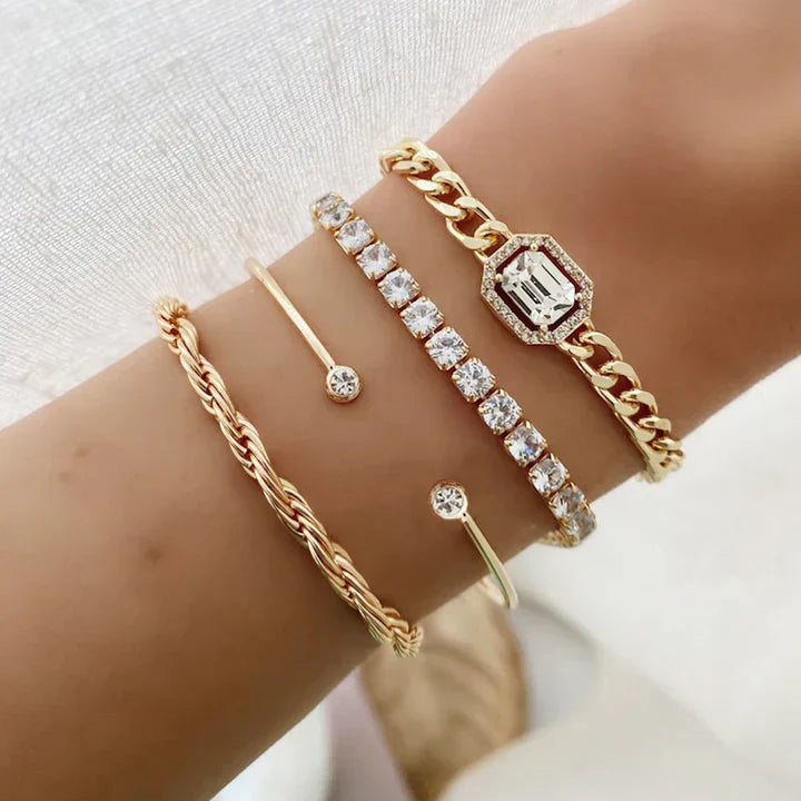 Set of Women's Bracelets in Gold Color - Elegant Jewelry for Every Occasion, Adjustable, Modern Design 0