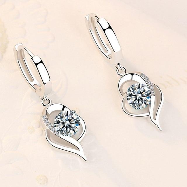 Silver Studs with Cubic Zirconias – Elegant Jewelry for Every Occasion 1