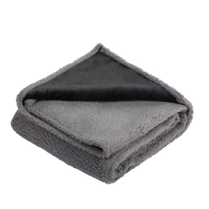 Soft and comfortable dog blanket 4