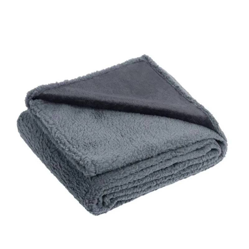 Soft and comfortable dog blanket 8