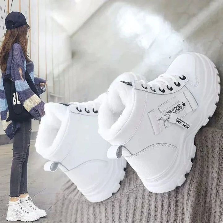 Stylish, warm, winter women's ankle boots | Flat 3