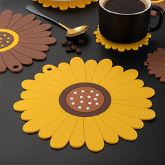SunMat | Heat-Resistant Sunflower PVC Table Mat 1
