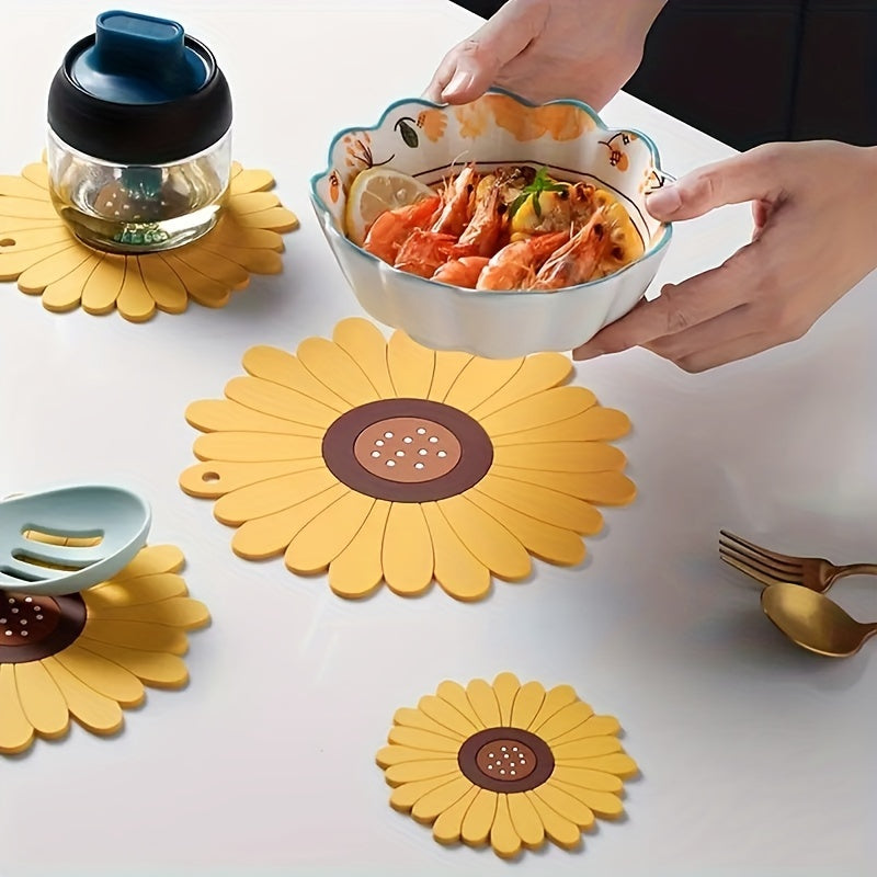 SunMat | Heat-Resistant Sunflower PVC Table Mat 3